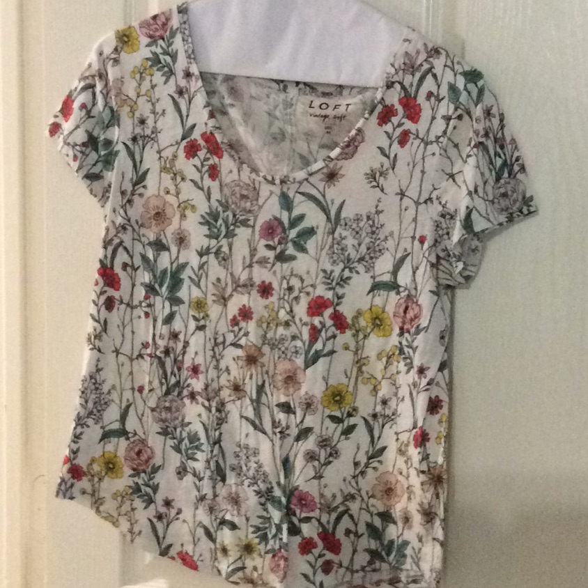 Loft Tee Size Medium